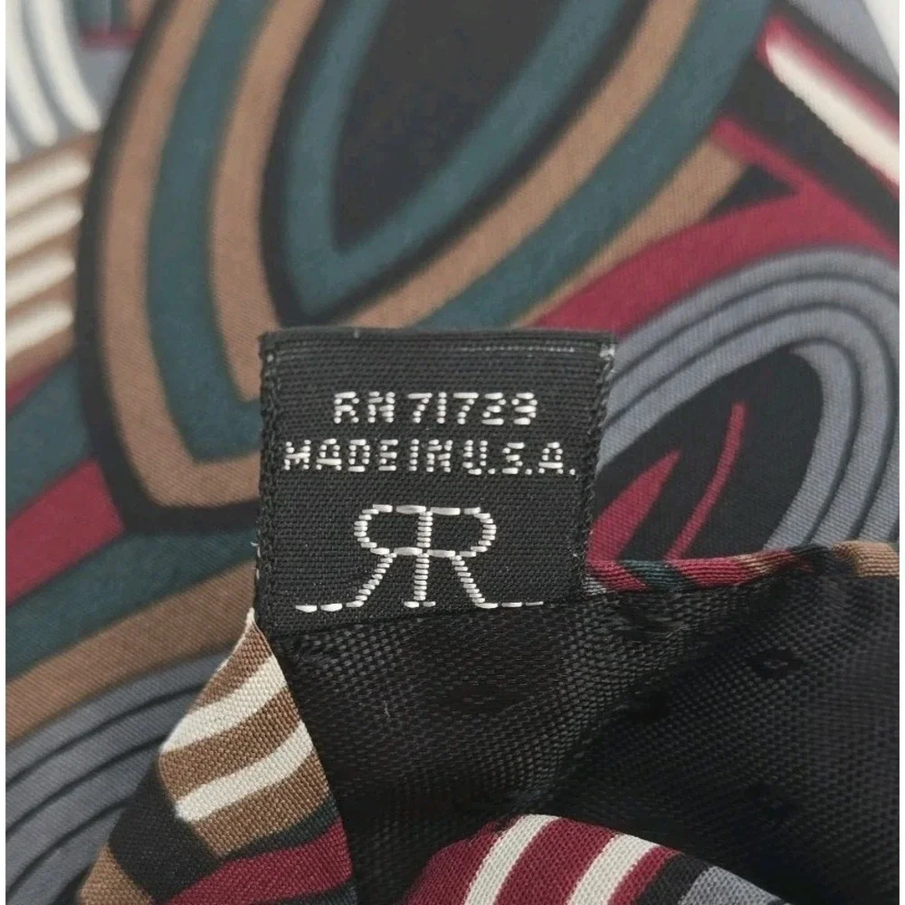 Milano Uomo Tie Abstract Geometric 100% Silk Made USA Robert Talbott RITZ